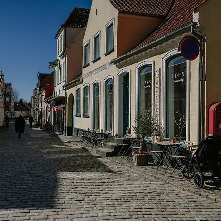 Kefs Guesthouse & Cafe Ærøskøbing Exterior foto